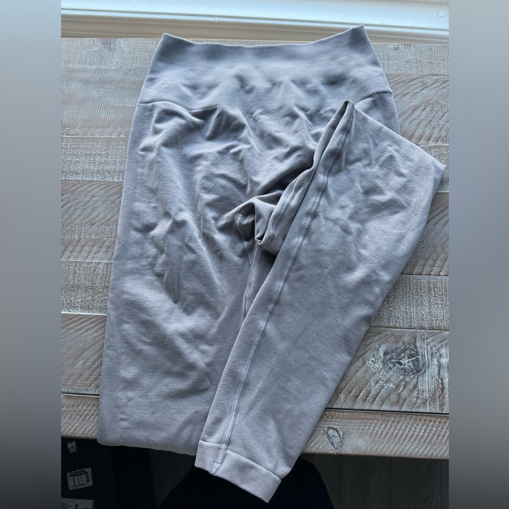 Alphalete legging, Small, Grey - Picture 2 of 2